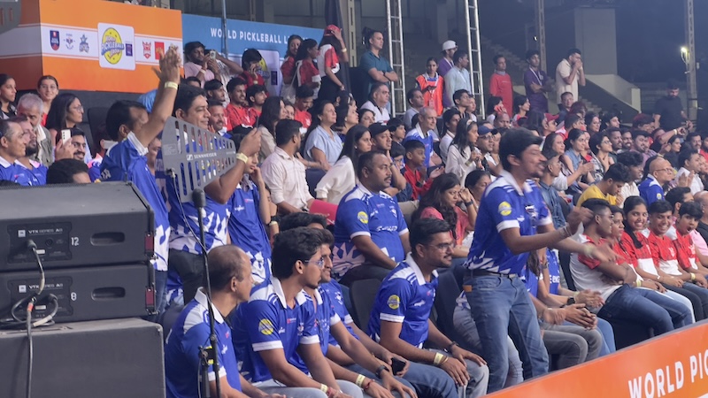 the team fans cheering the pune united in the finals